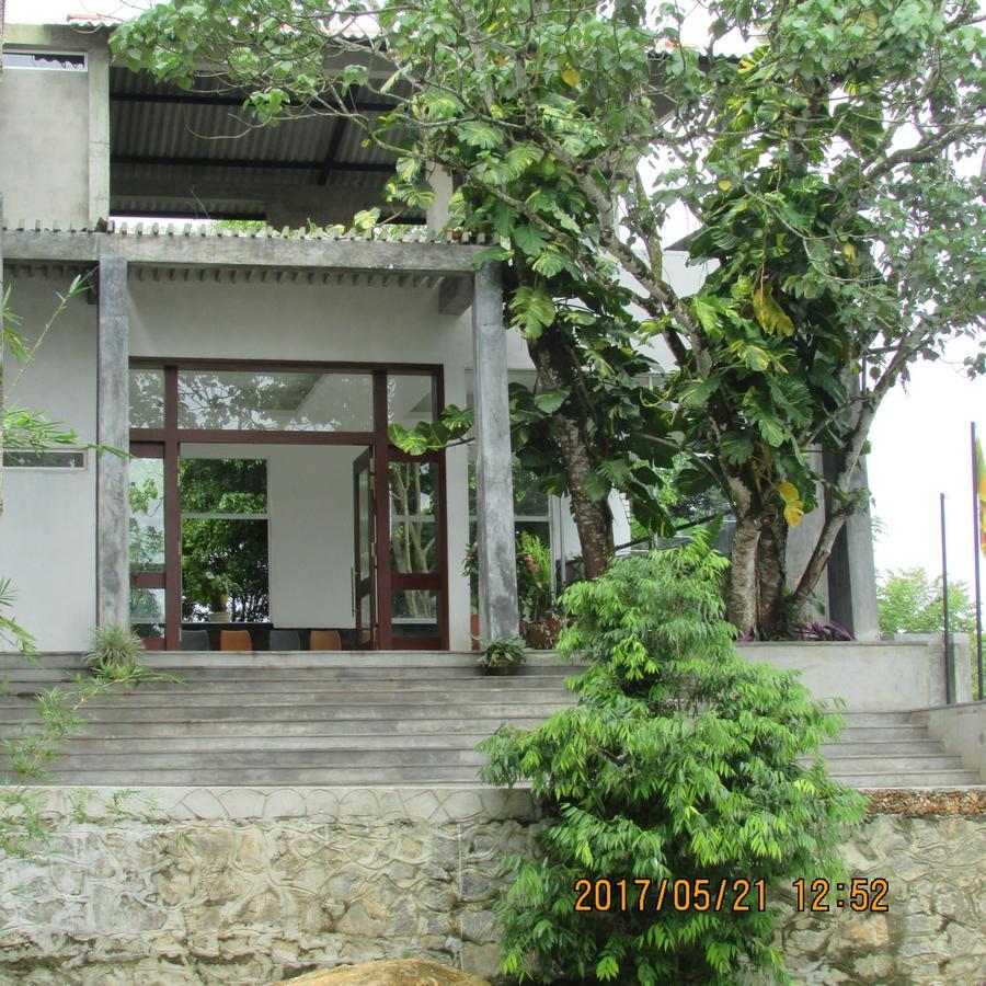 The Breeze Hotel Elpitiya  Екстер'єр фото