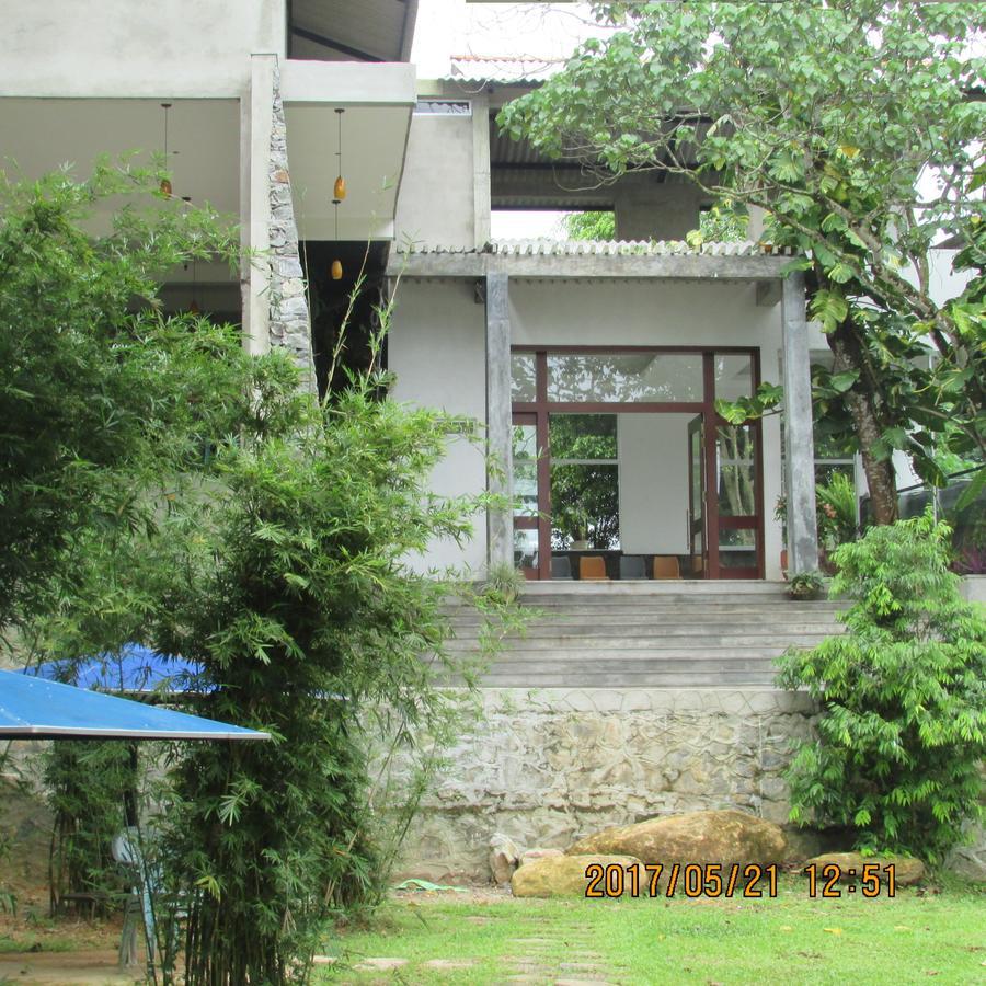 The Breeze Hotel Elpitiya  Екстер'єр фото